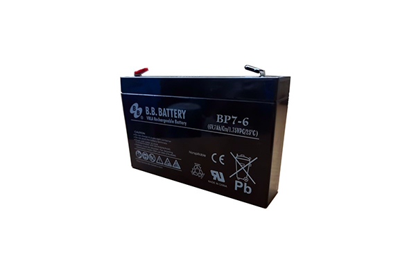 Comparison of modern battery alternatives to mercury-based batteries, including silver oxide and lithium-ion variants