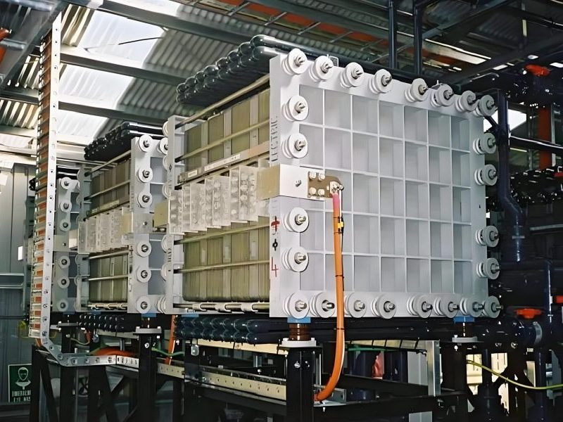 Flow battery system for grid-scale energy storage
