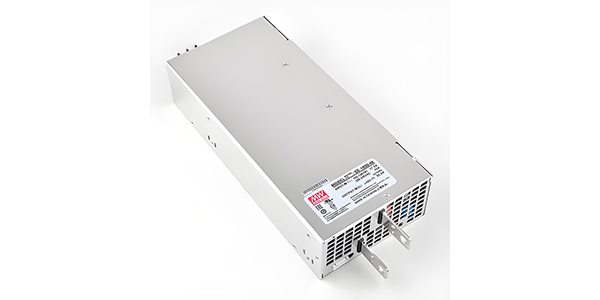 Digital thermometer using a silver oxide battery